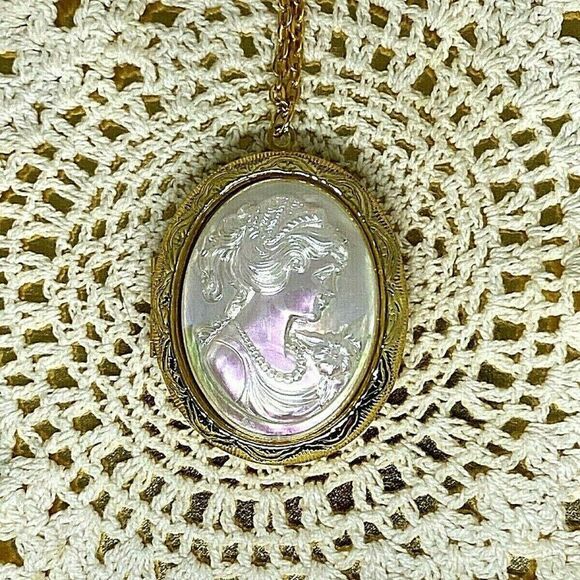 COPY - Pearl Victorian Lady Cameo Gold Locket Necklace - Picture 1 of 7